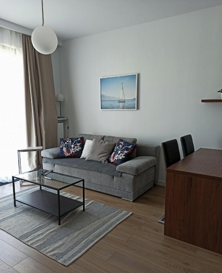 Cozy Apartment In Wilanow Varşovia Exterior foto