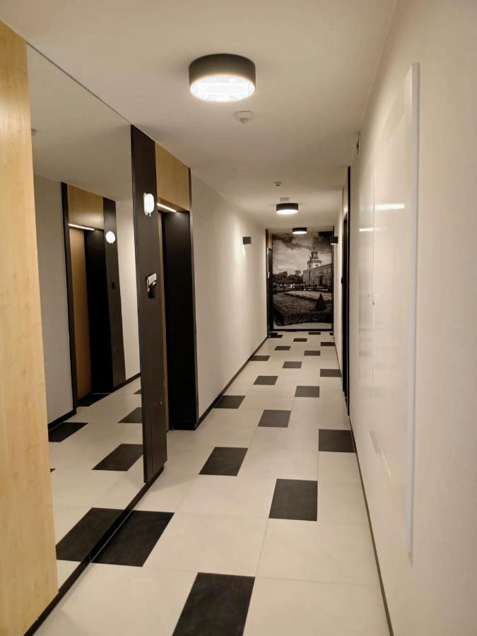 Cozy Apartment In Wilanow Varşovia Exterior foto