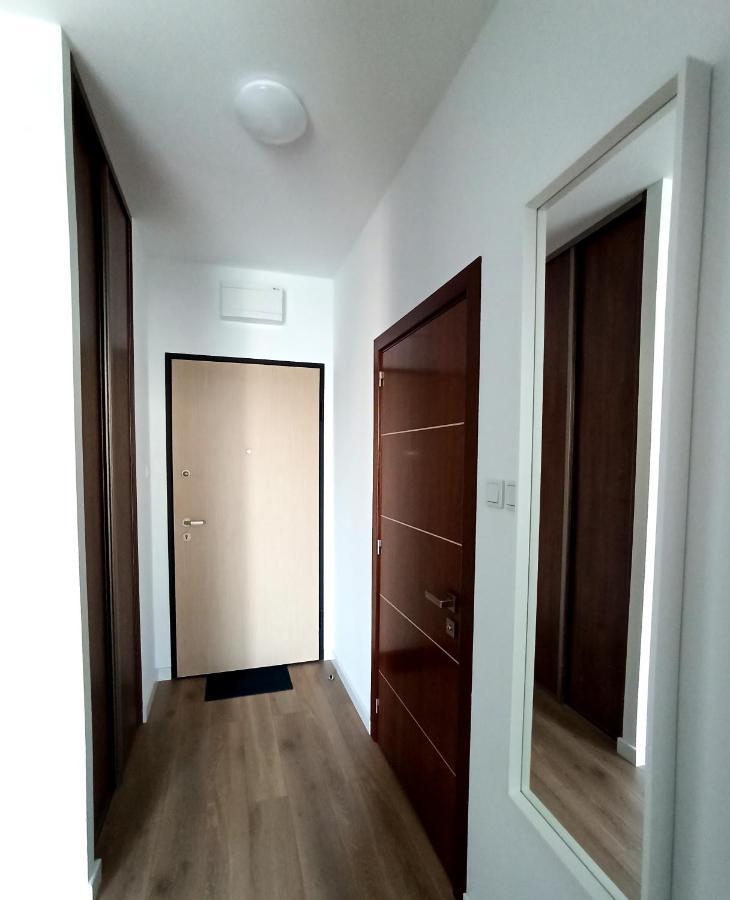 Cozy Apartment In Wilanow Varşovia Exterior foto